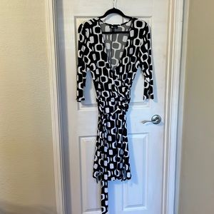 AB Studio wrap, dress. Size large.